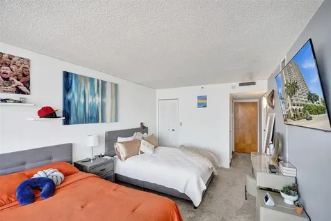 7601 E Treasure Drive North Bay Village FL 33141