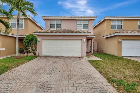 6670 NW 38th Drive Lauderhill FL 33319