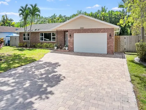 2661 SW 87th Terrace Davie FL 33328
