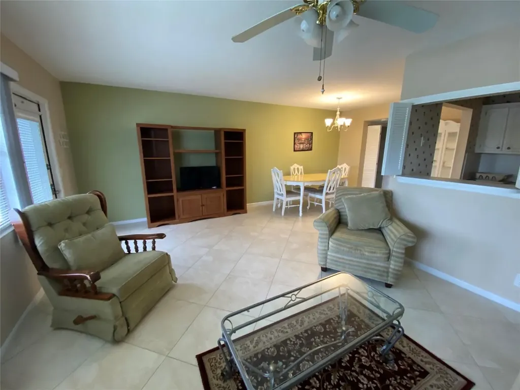 278 Newport R Deerfield Beach FL 33442