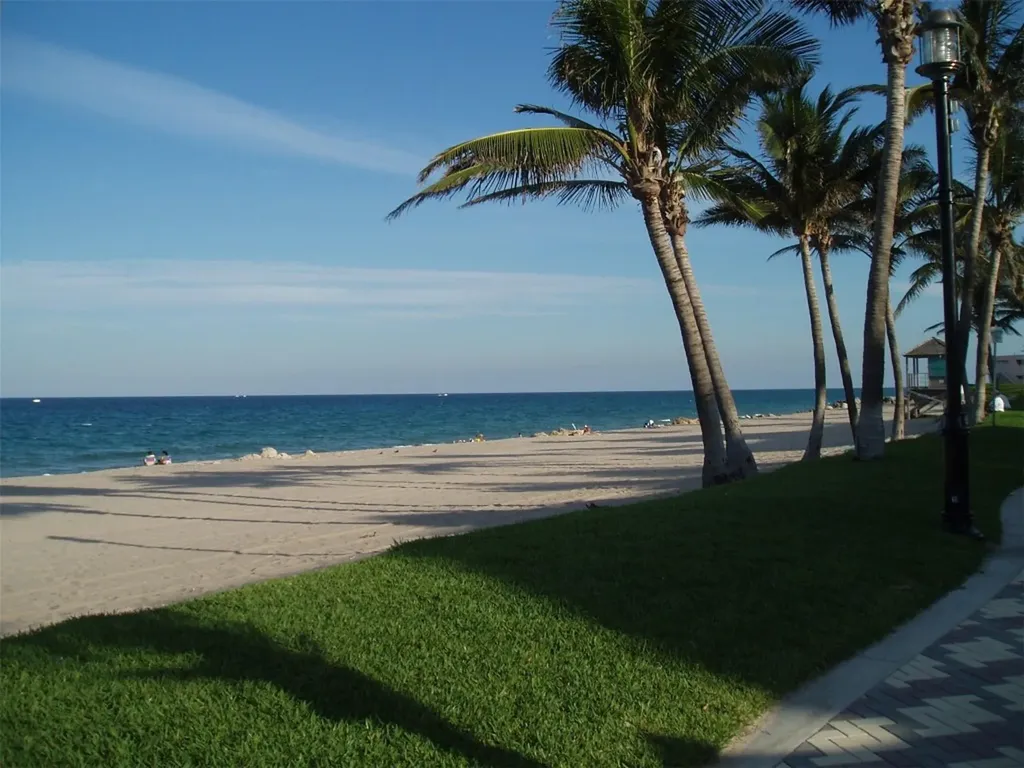278 Newport R Deerfield Beach FL 33442