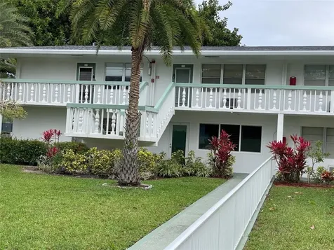 278 Newport R Deerfield Beach FL 33442