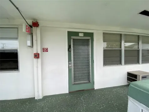 278 Newport R Deerfield Beach FL 33442