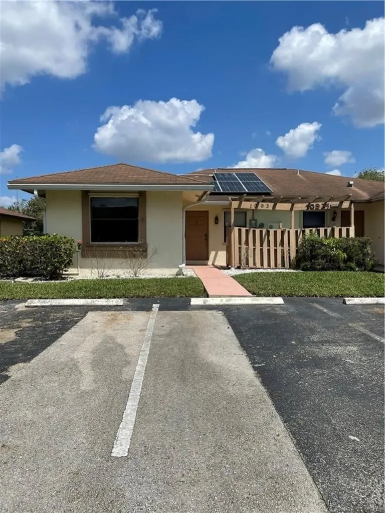 10931 NW 30th Place Sunrise FL 33322