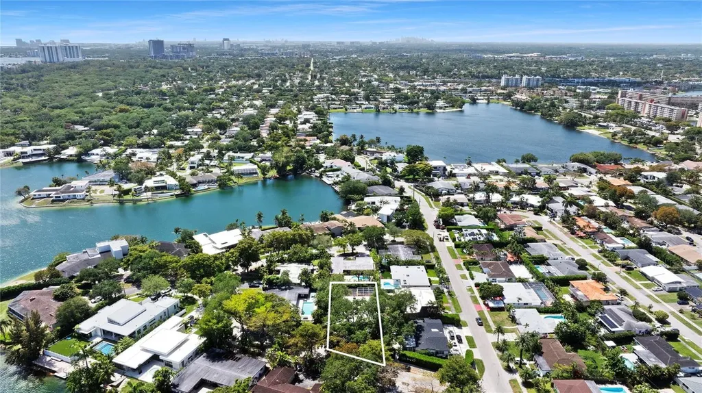 1950 NE 195th Drive North Miami Beach FL 33179