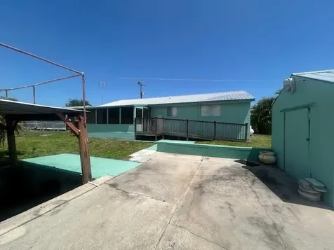 1532 Hunter Road Okeechobee FL 34974