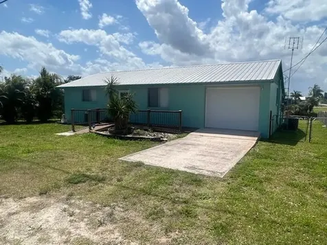 1532 Hunter Road Okeechobee FL 34974