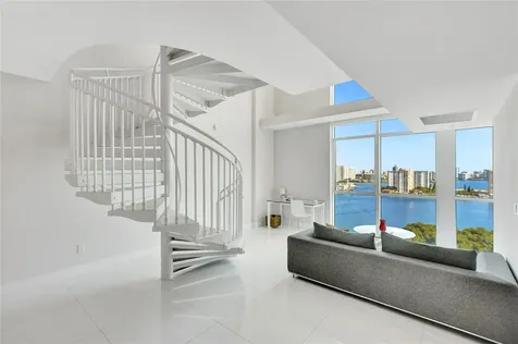 400 Sunny Isle Boulevard Sunny Isles Beach FL 33160