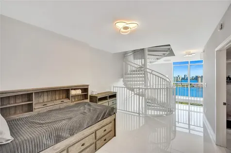 400 Sunny Isle Boulevard Sunny Isles Beach FL 33160