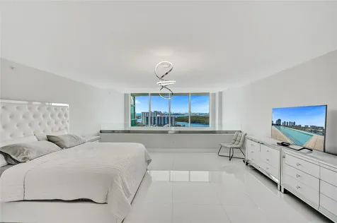400 Sunny Isle Boulevard Sunny Isles Beach FL 33160