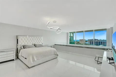 400 Sunny Isle Boulevard Sunny Isles Beach FL 33160