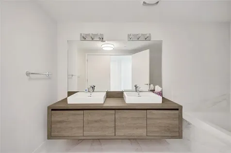 400 Sunny Isle Boulevard Sunny Isles Beach FL 33160