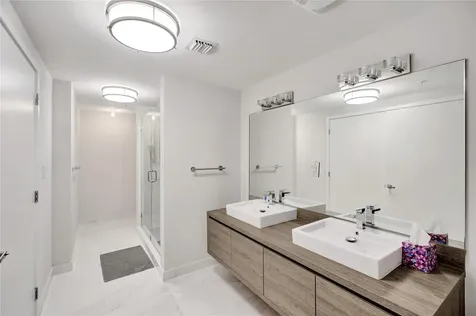400 Sunny Isle Boulevard Sunny Isles Beach FL 33160