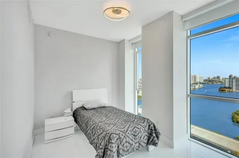 400 Sunny Isle Boulevard Sunny Isles Beach FL 33160