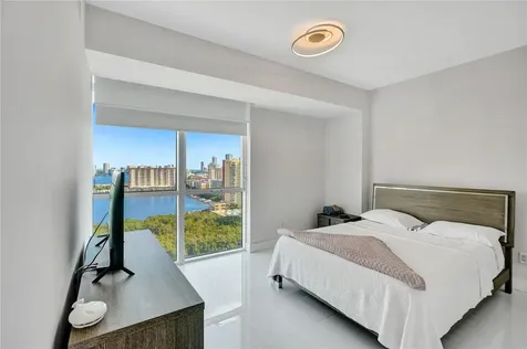 400 Sunny Isle Boulevard Sunny Isles Beach FL 33160