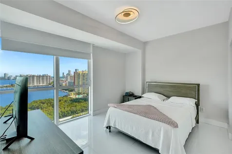 400 Sunny Isle Boulevard Sunny Isles Beach FL 33160