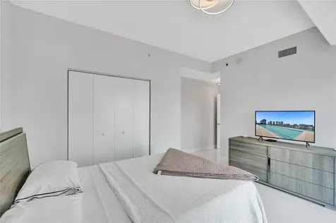 400 Sunny Isle Boulevard Sunny Isles Beach FL 33160