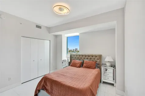 400 Sunny Isle Boulevard Sunny Isles Beach FL 33160