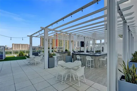 400 Sunny Isle Boulevard Sunny Isles Beach FL 33160