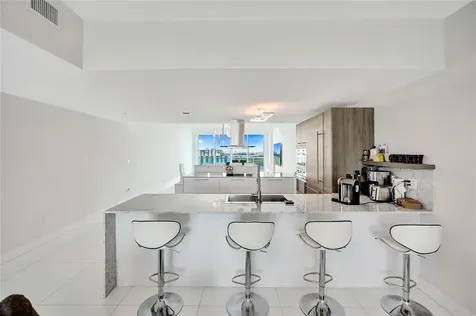 400 Sunny Isle Boulevard Sunny Isles Beach FL 33160