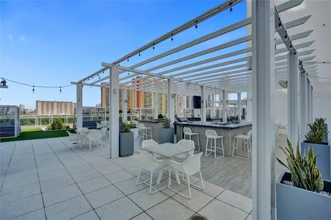400 Sunny Isle Boulevard Sunny Isles Beach FL 33160