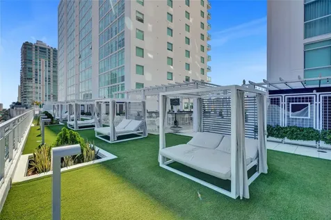 400 Sunny Isle Boulevard Sunny Isles Beach FL 33160