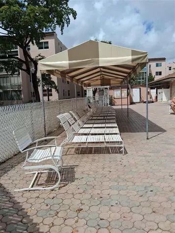 2861 Somerset Drive Lauderdale Lakes FL 33311