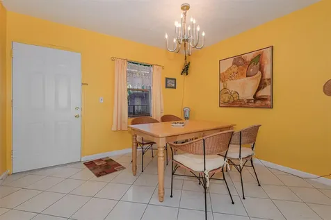 2861 Somerset Drive Lauderdale Lakes FL 33311