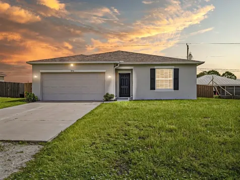 8346 98th Court Vero Beach FL 32967