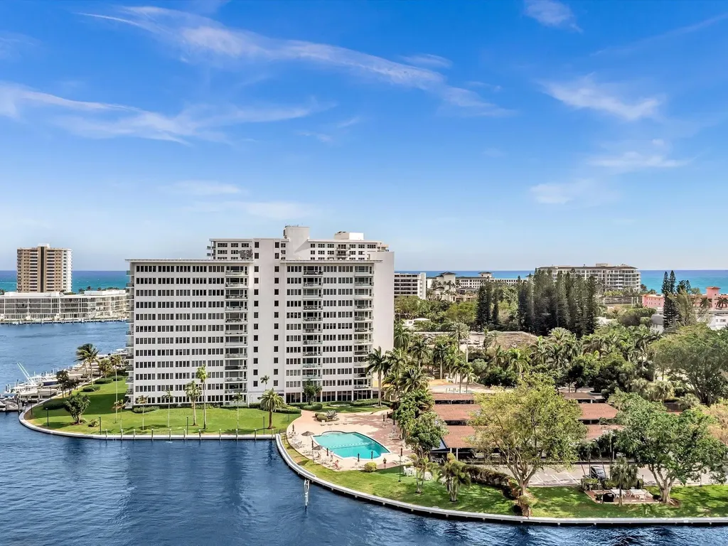 701 E Camino Real Boca Raton FL 33432