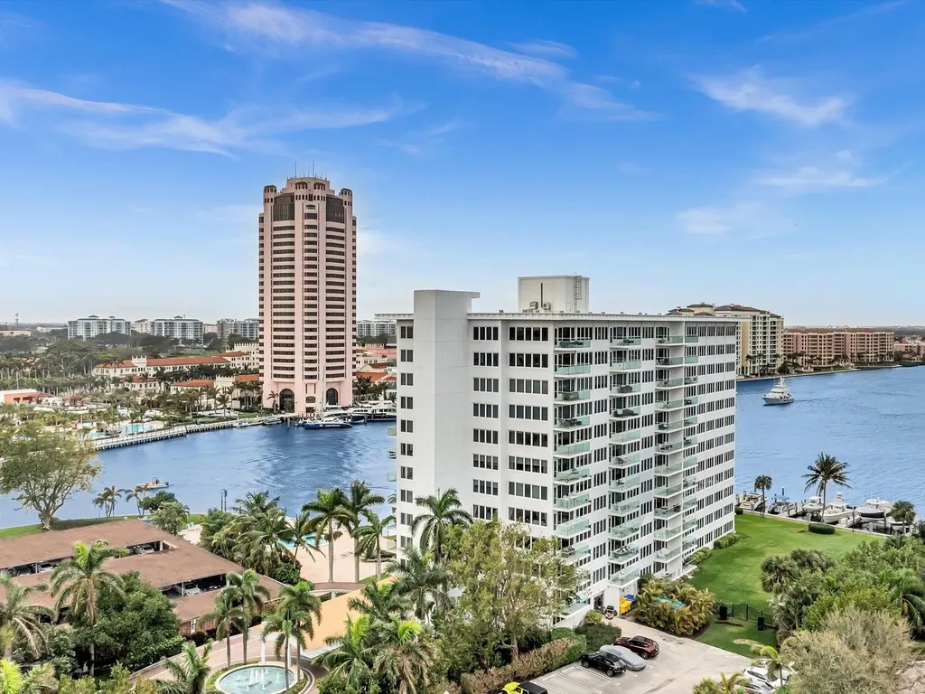 701 E Camino Real Boca Raton FL 33432