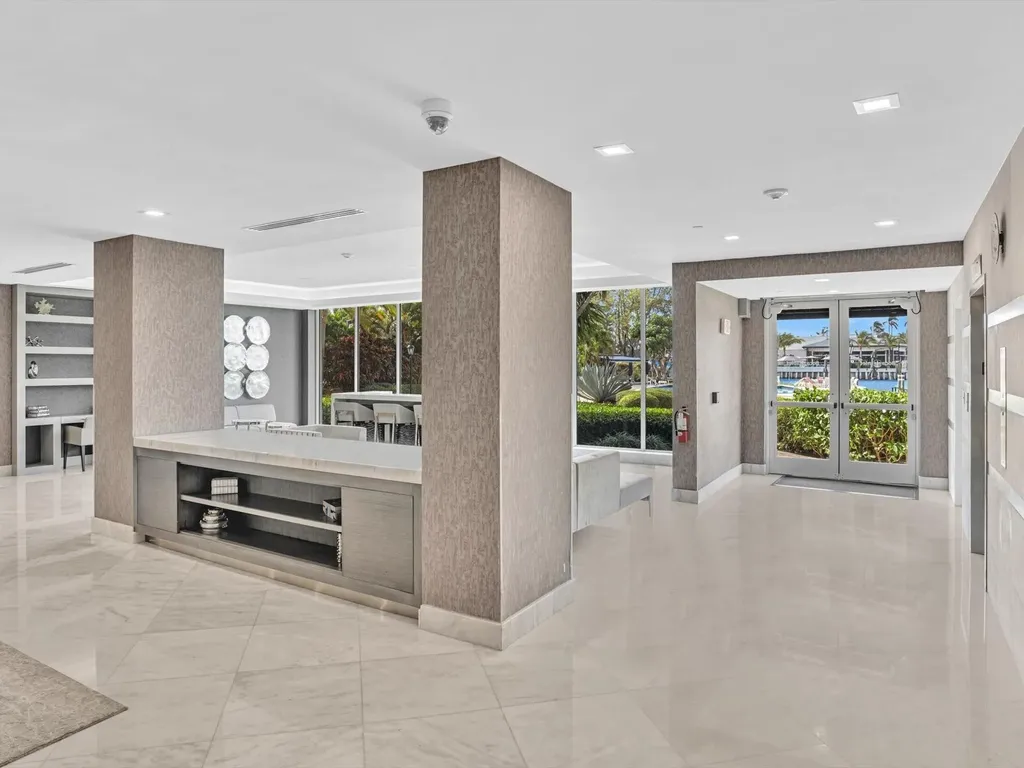 701 E Camino Real Boca Raton FL 33432