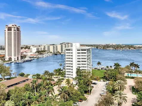 701 E Camino Real Boca Raton FL 33432