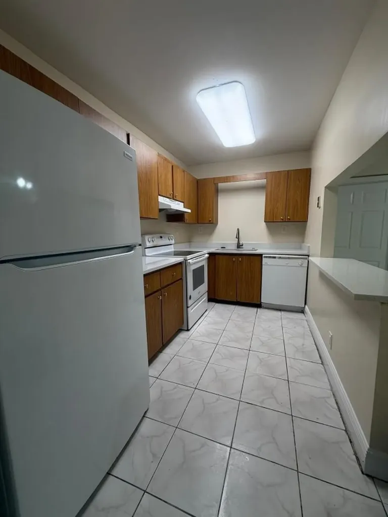 8003 SW 7th Street North Lauderdale FL 33068