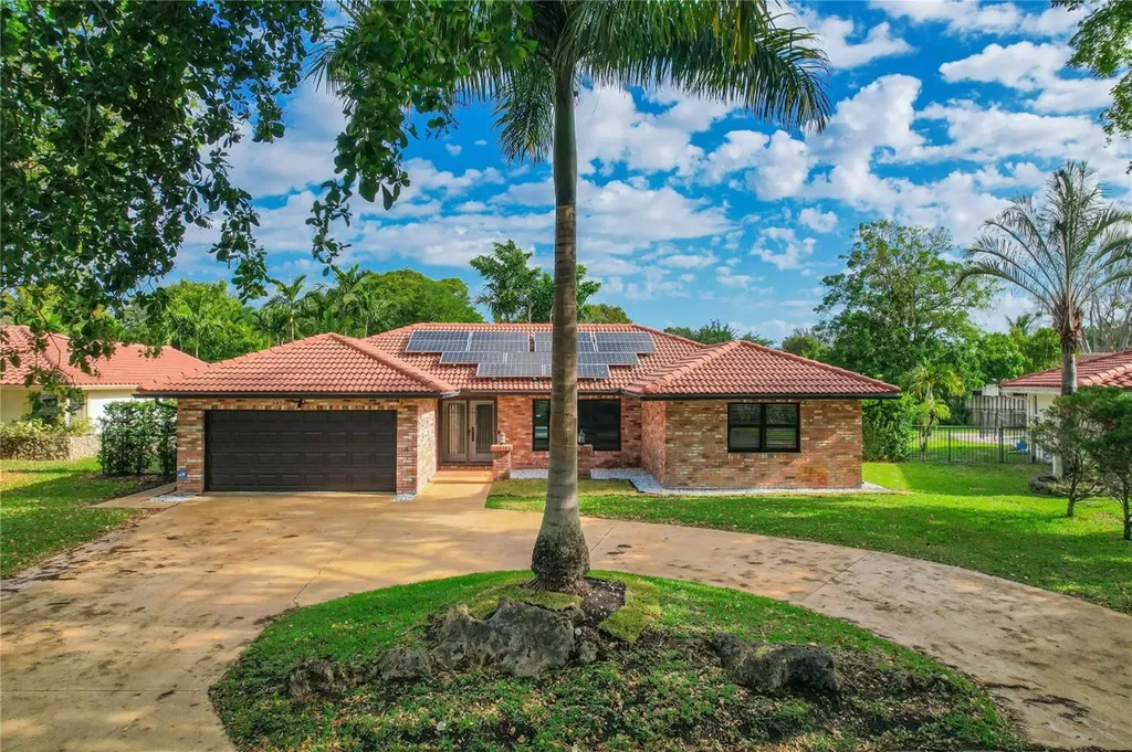 10719 NW 17th Manor Coral Springs FL 33071