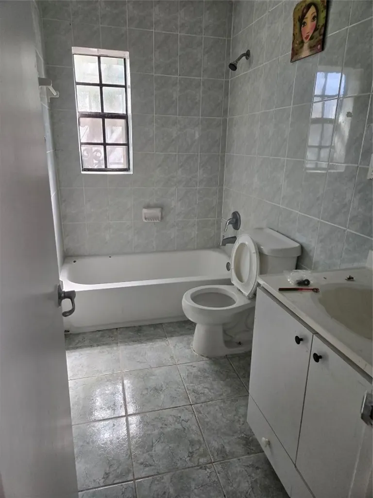 19622 NW 29th Place Miami Gardens FL 33056