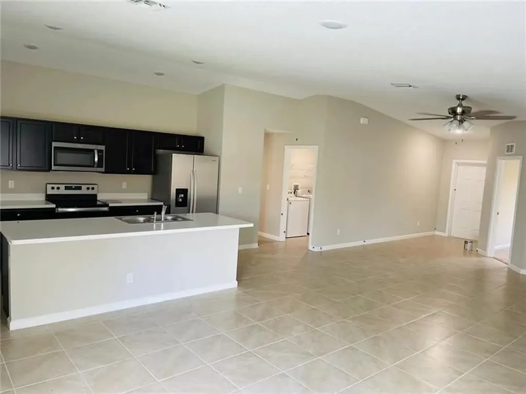 1961 SW Michelangelo Avenue Port St Lucie FL 34953
