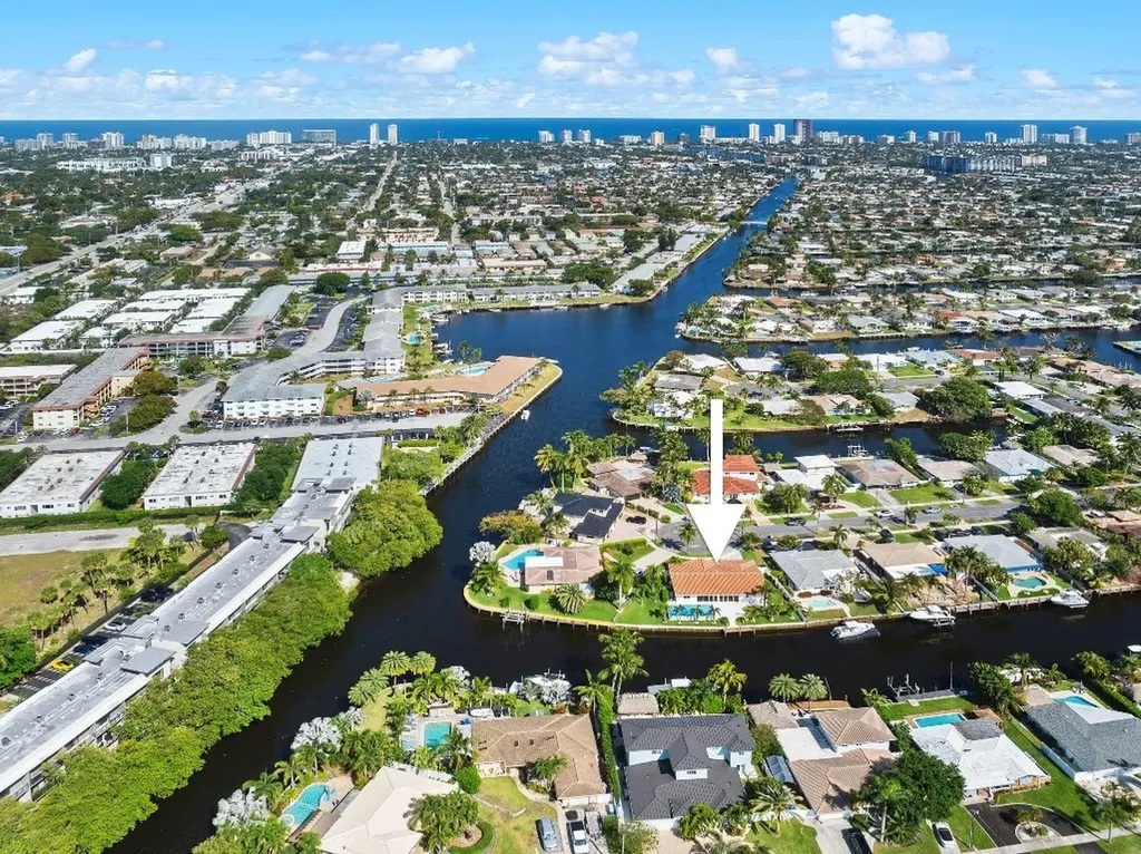 229 SE 3rd Terrace Pompano Beach FL 33060