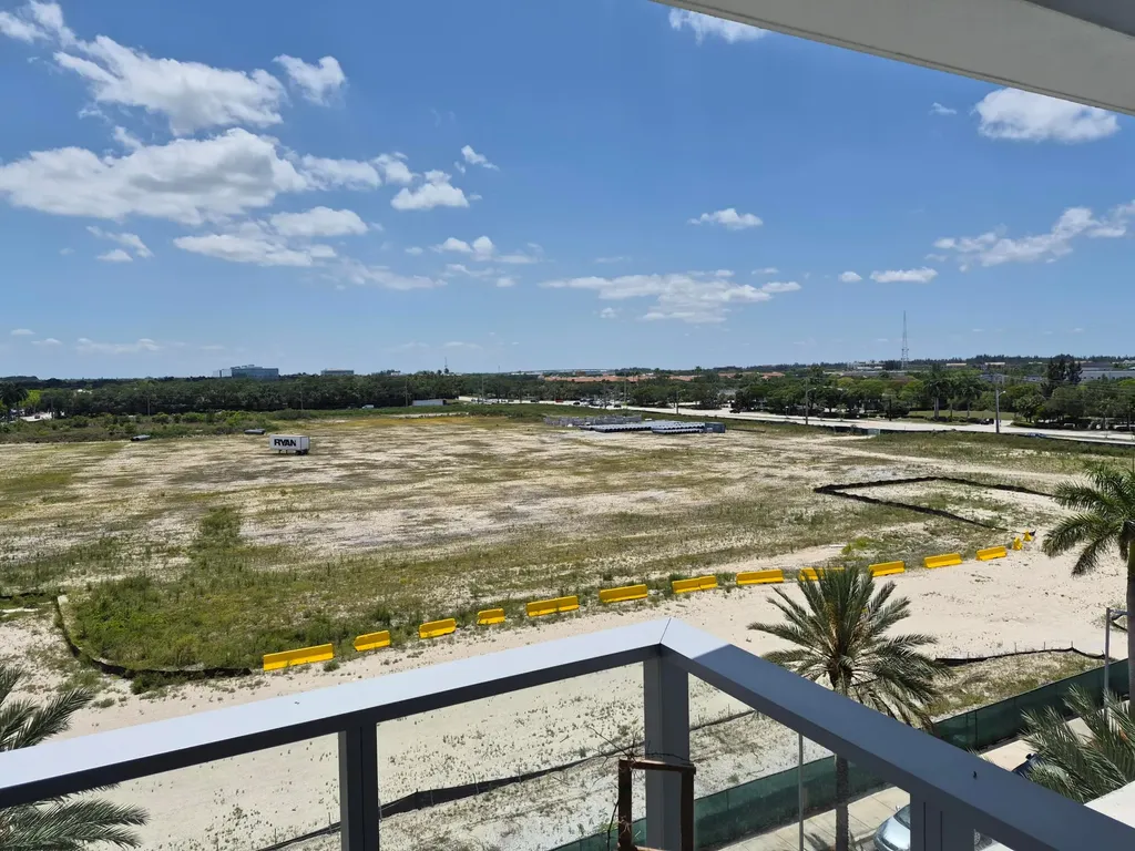 2000 Metropica Way Sunrise FL 33323