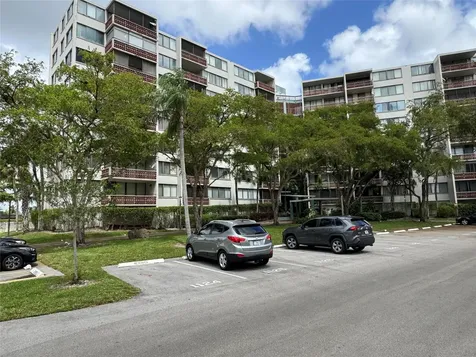 4222 Inverrary Boulevard Lauderhill FL 33319