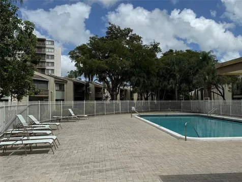 4222 Inverrary Boulevard Lauderhill FL 33319