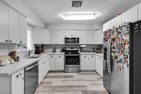 315 S 57th Avenue Hollywood FL 33023