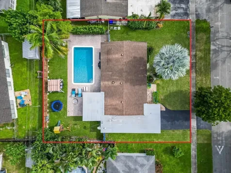 315 S 57th Avenue Hollywood FL 33023