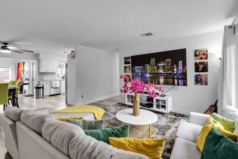 315 S 57th Avenue Hollywood FL 33023