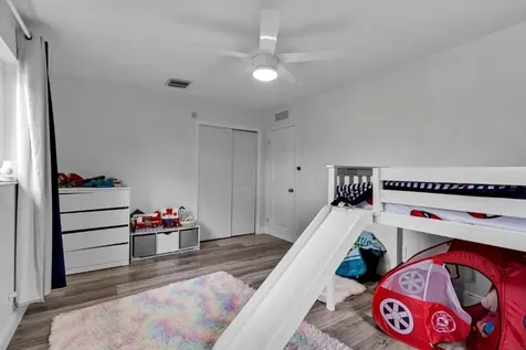 315 S 57th Avenue Hollywood FL 33023