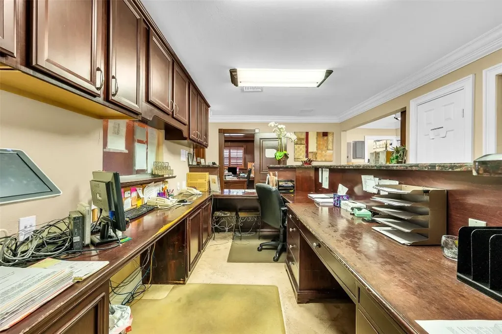 910 S State Road 7 Plantation FL 33317