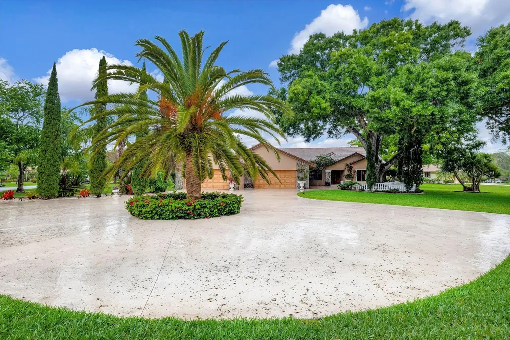 5355 NW 77th Terrace Coral Springs FL 33067