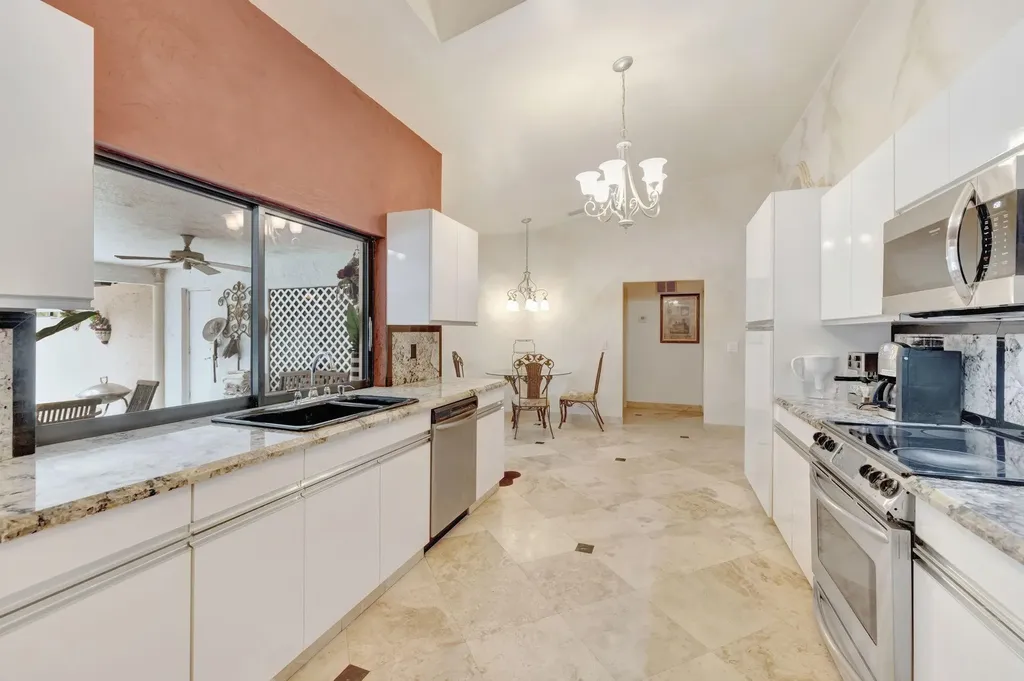 5355 NW 77th Terrace Coral Springs FL 33067