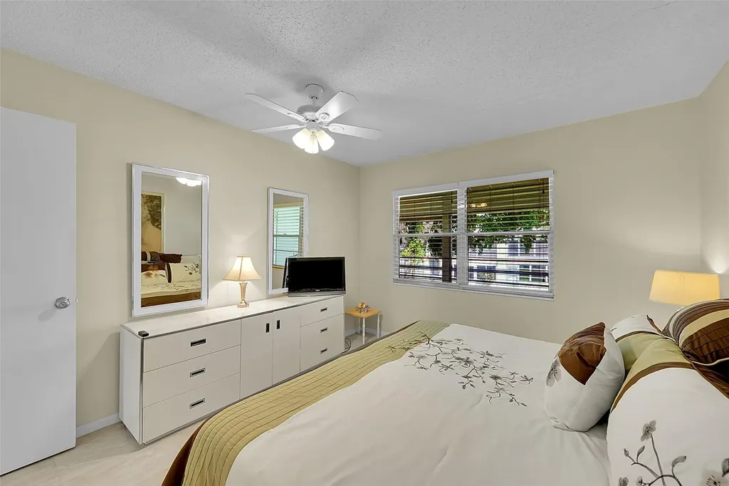 154 Upminster G Deerfield Beach FL 33442