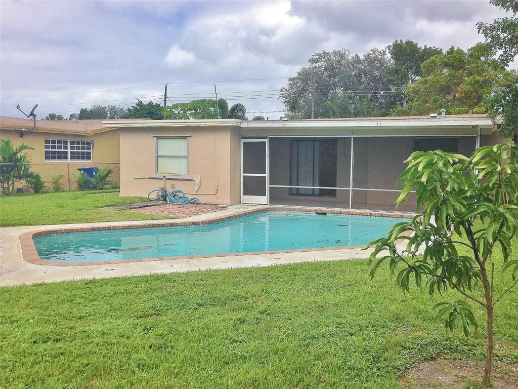 7510 NW 23rd Street Sunrise FL 33313